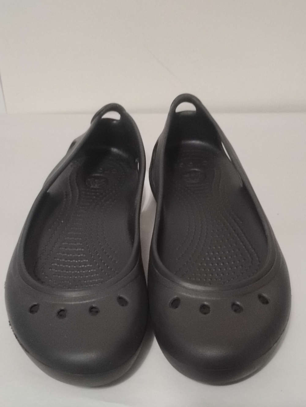 CROCS Kadee Women's 8 Black Slingback leatherSlip-On Clog Flats